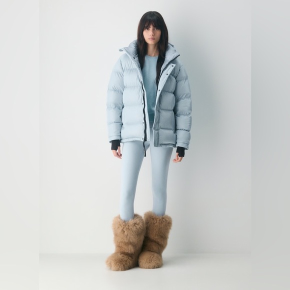 Aritzia Super Puff Original Light Blue 2XS - Picture 2 of 5